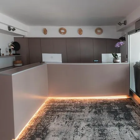 Hotel apartamentowy Torbole