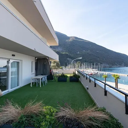 Hotel apartamentowy Torbole