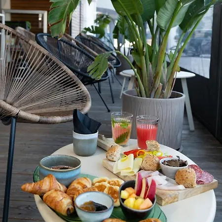 Torbole Hotel apartamentowy 3*