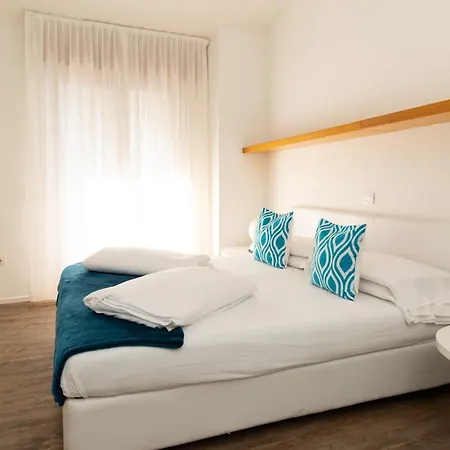 Torbole Hotel apartamentowy Torbole Sul Garda